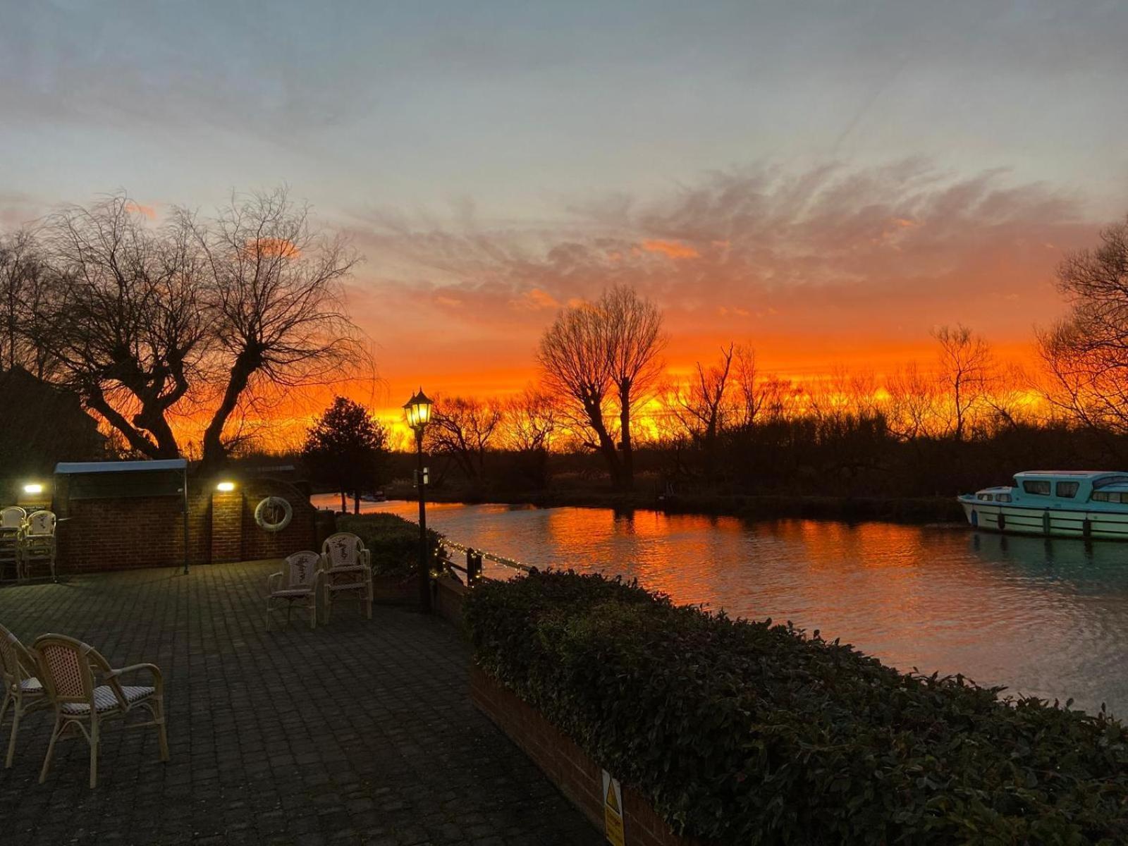 Waveney House Hotel Beccles Exterior photo