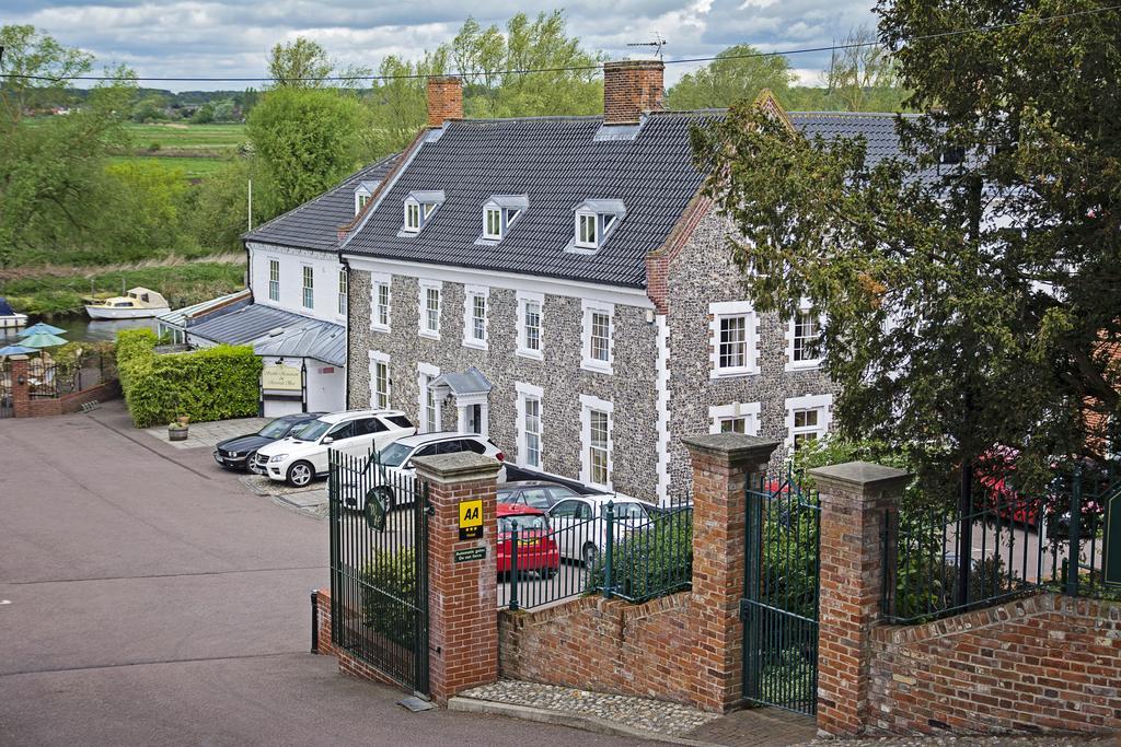 Waveney House Hotel Beccles Exterior photo
